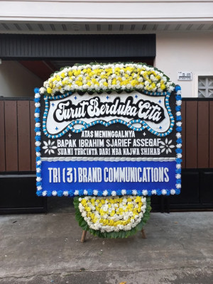 Papan Bunga Duka di Sendangsari